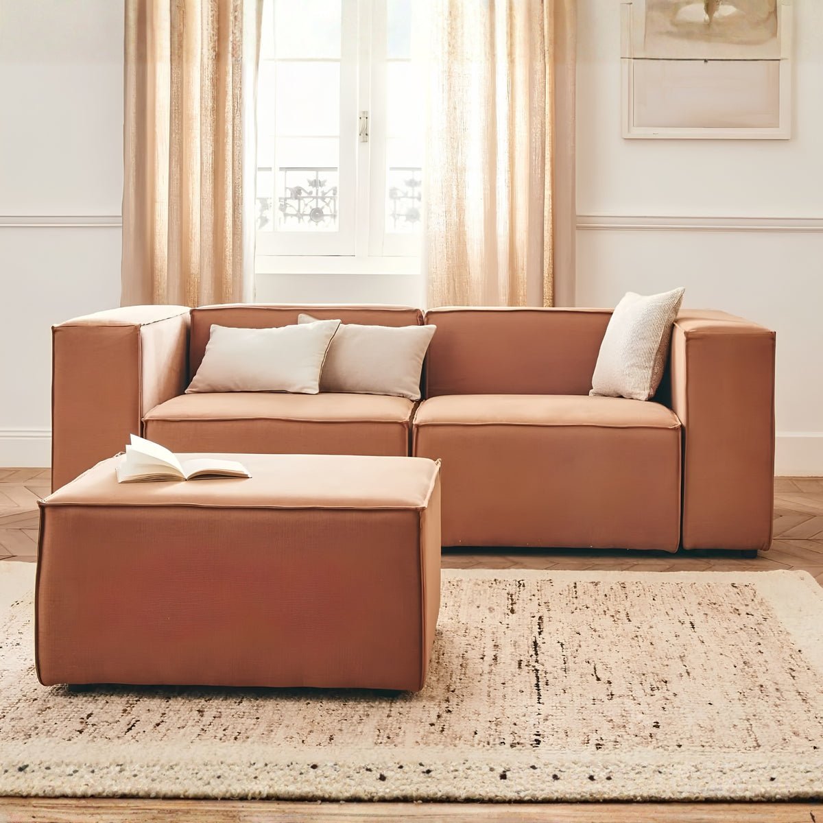 Canapé modulable KIPLI Aria 3 places avec pouf en tisssu caramel