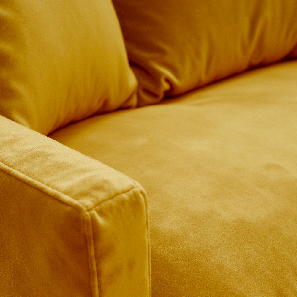 Canapé Villabon 3 places en velours jaune pieds epingle noir Drawer- Léger défaut