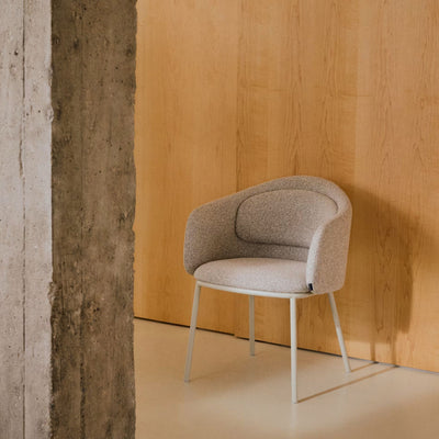 Lot de 2 Chaises KAVE HOME Idaira en tissu chenille épais et pieds en acier beige FSC Mix Credit