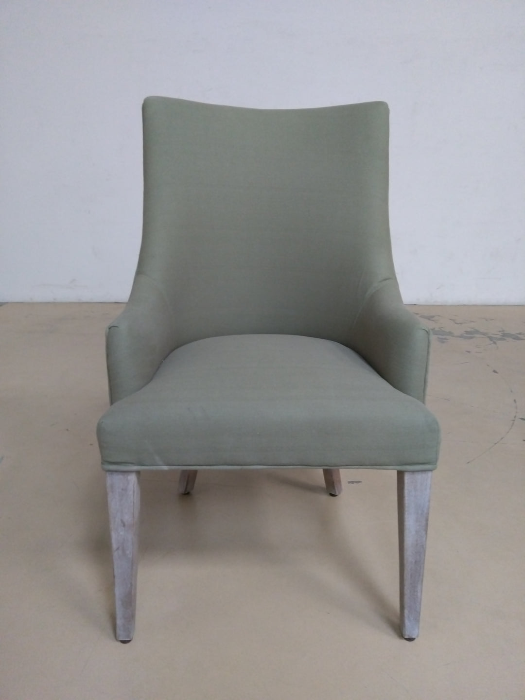 Chaise avec accoudoirs LOBERON Hyeres vert — photo produit