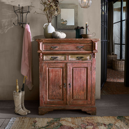 Commode LOBERON Jolivarne en pin rouge vieilli — photo produit