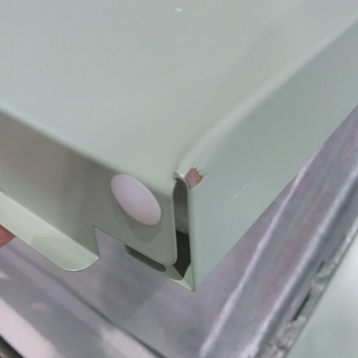 Vaisselier DRAWER Zio 2 portes en métal H170cm Vert Menthe