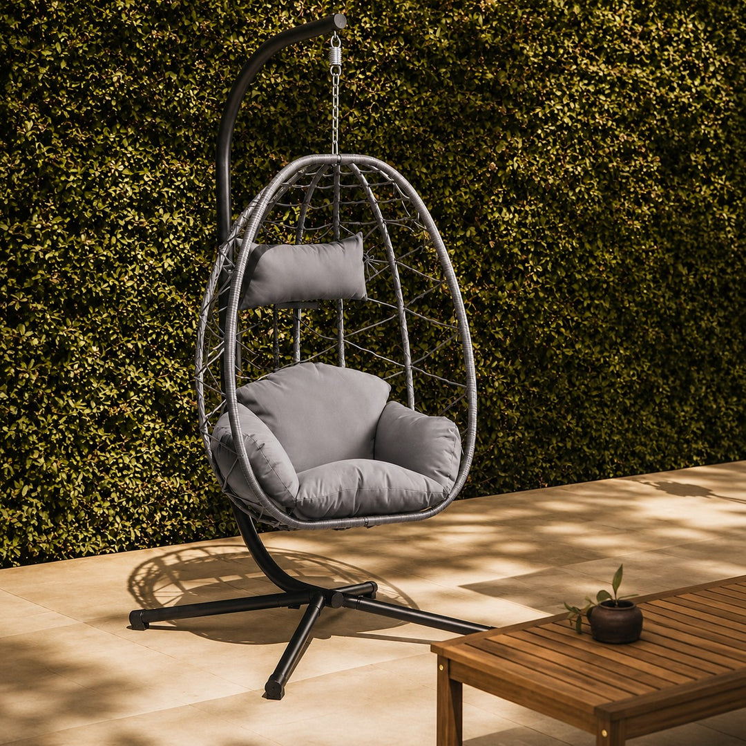 Fauteuil suspendu Nordlys en rotin et métal noir VENICE