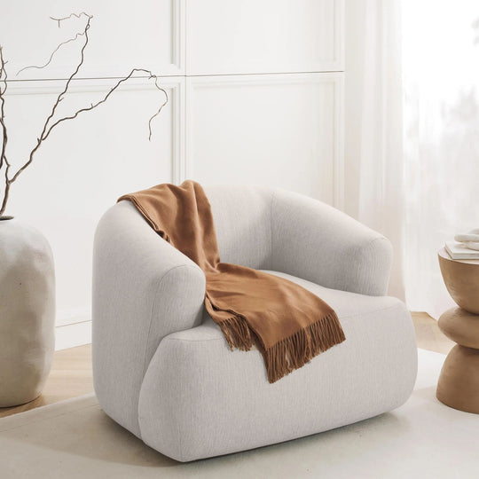 Fauteuil WESTWING Sofia en tissu blanc crème