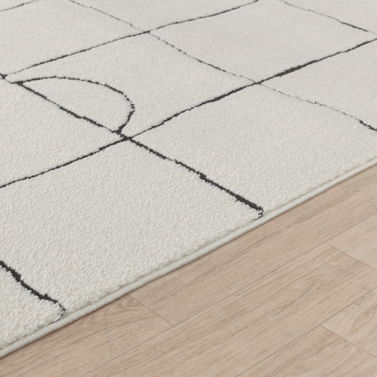 Tapis SURYA Inchon scandinave, motif quadrillage de lignes anthracite sur fond crème, vue 3