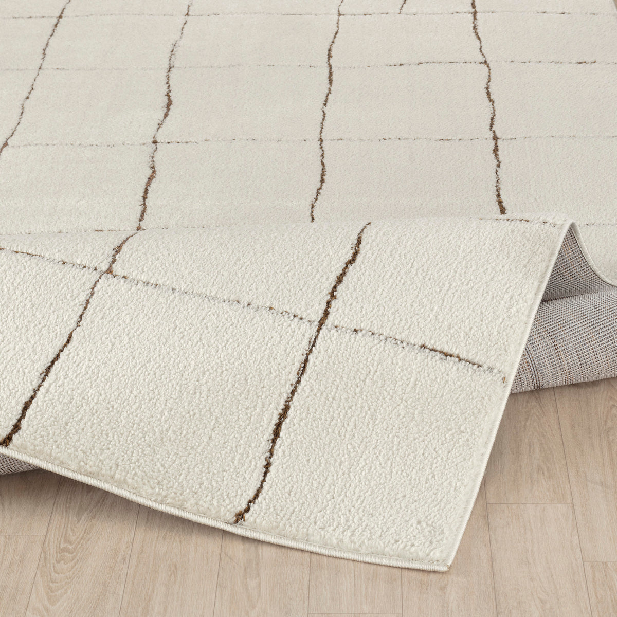 Tapis SURYA Inchon scandinave, motif quadrillage terracotta sur fond crème, vue 4