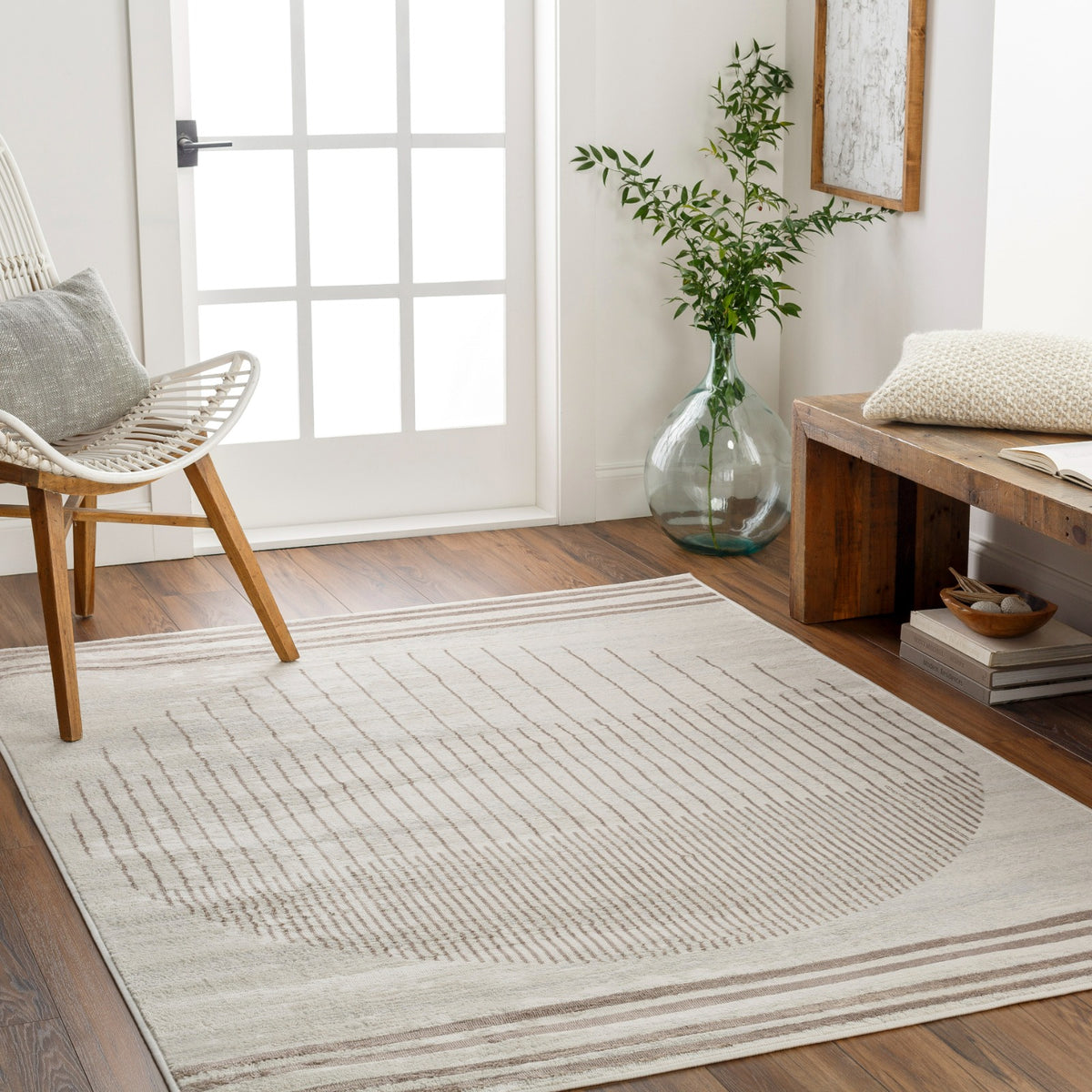 Tapis SURYA Santiago géométrique, motif cercle rayé marron clair sur fond beige