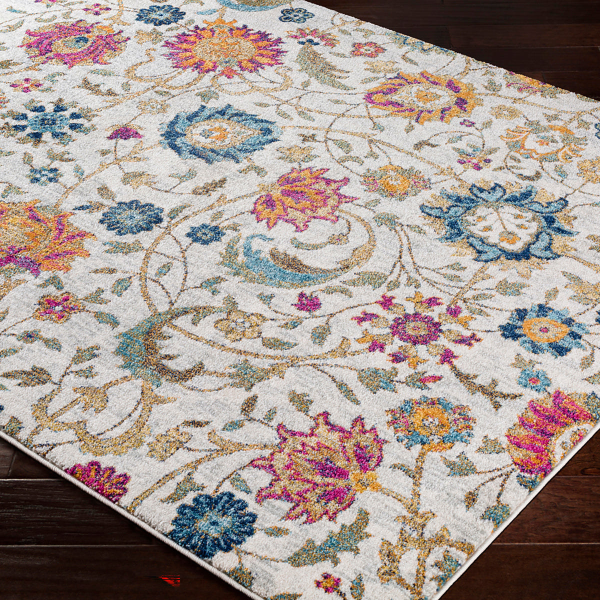 Tapis Surya Hanshu floral bohème, grandes fleurs orange, fuchsia et bleu sur fond écru, vue 7