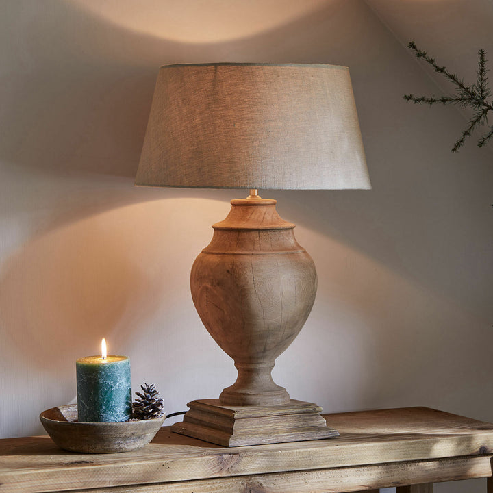 Lampe à poser LOBERON Sauverny en bois et lin beige