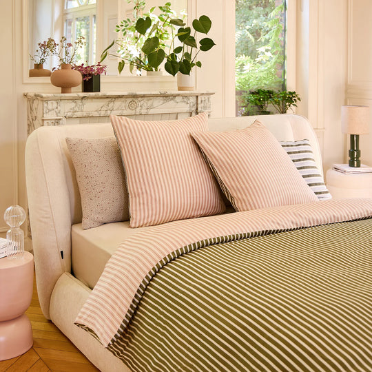 Lit coffre HABITAT Malo 160x200 cm tissu bouclette beige — photo produit