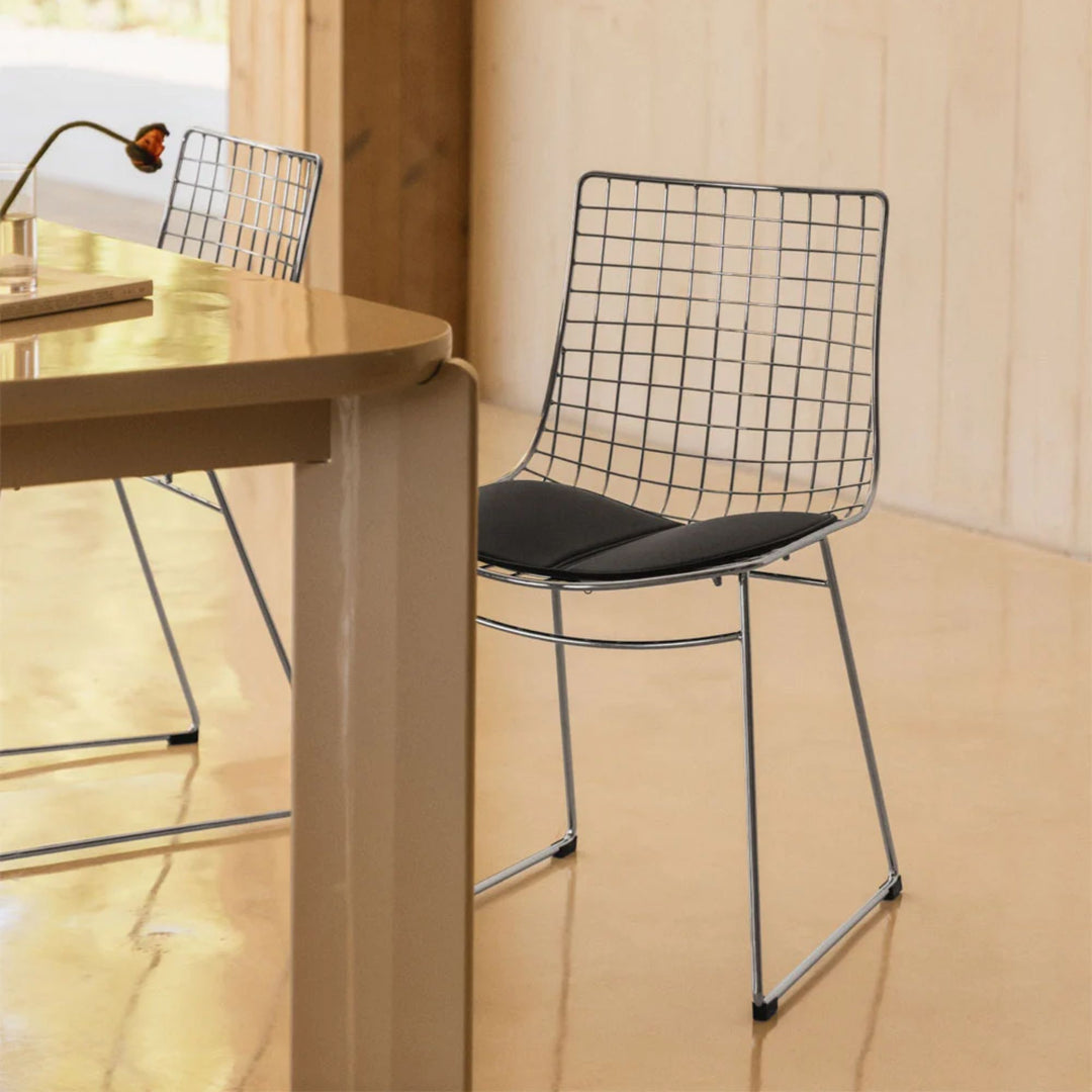 Lot 2 chaises SKLUM Renee en acier chromé
