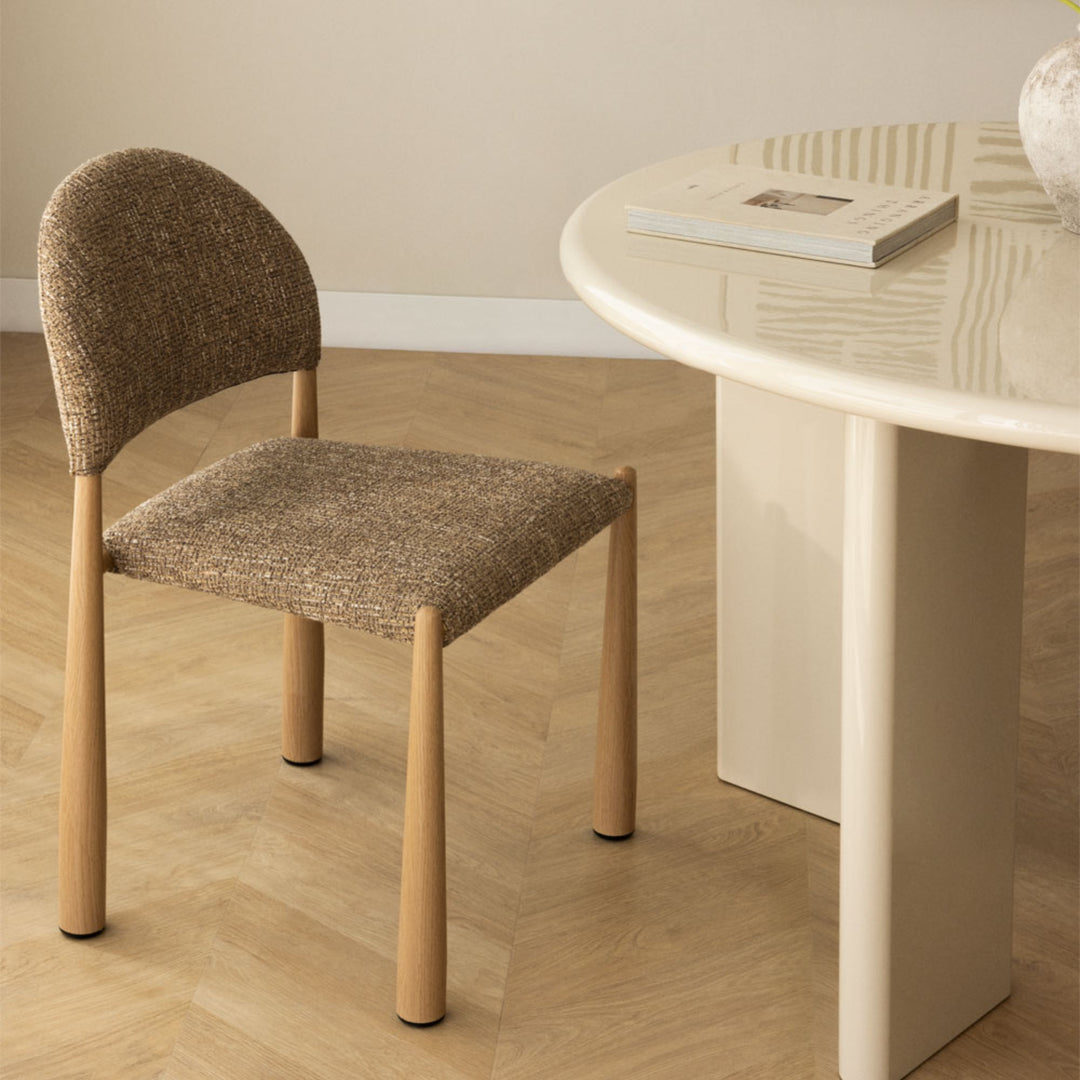 Lot de 2 chaises SKLUM Nagore de salle à manger rembourrées en tissu terre
