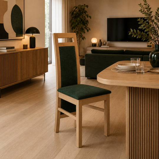 Lot de 4 chaises LES TENDANCES Mouka en bois de hêtre et tissu vert