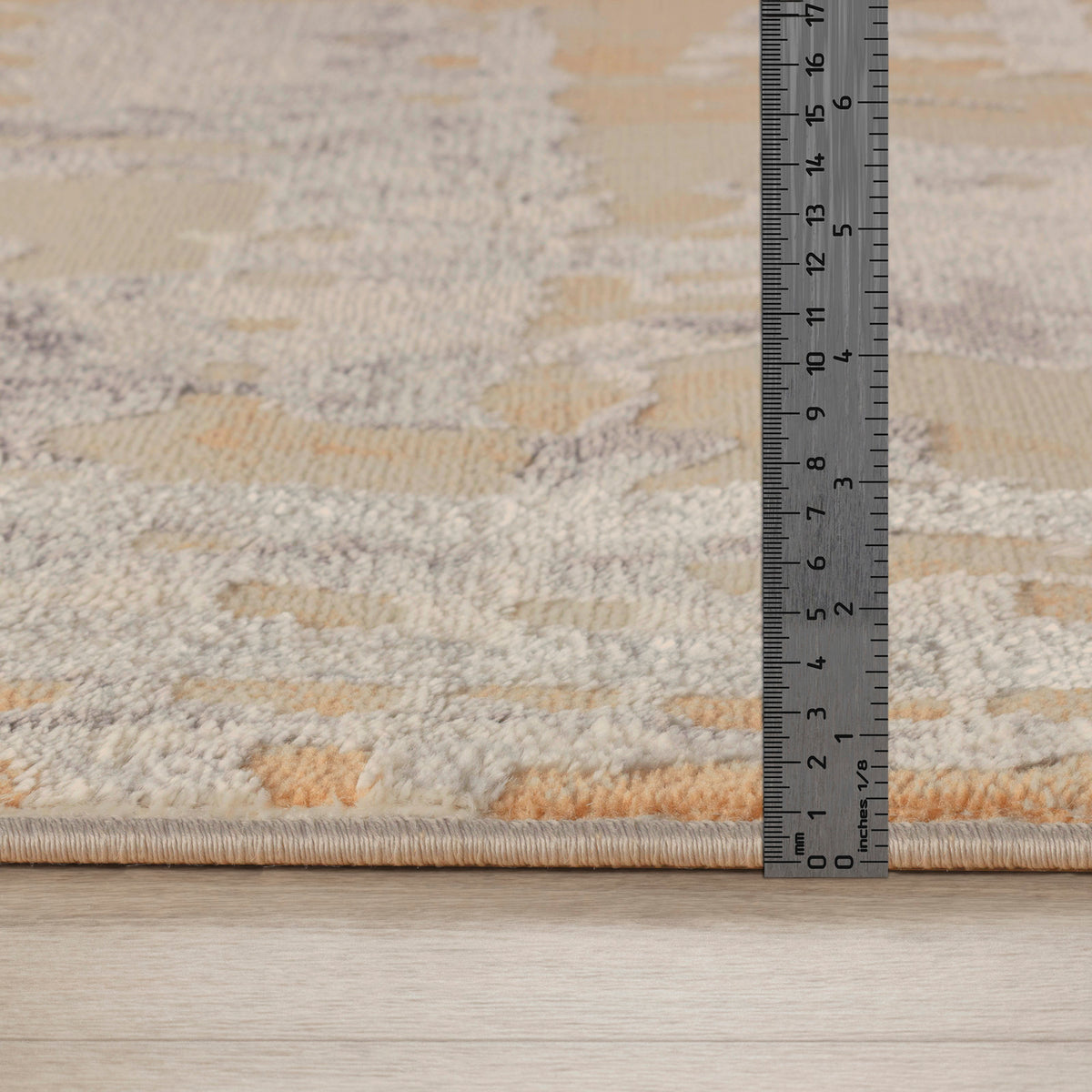 Tapis SURYA Goshen moderne, motif abstrait beige et camel avec bordure géométrique ivoire, vue 7