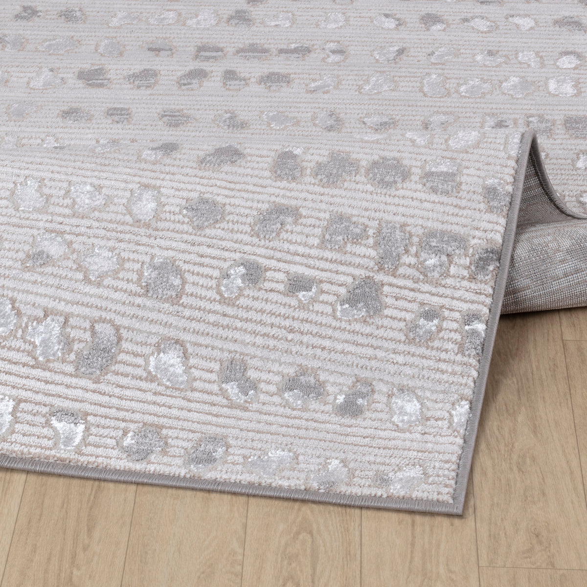 Tapis SURYA Rosemont scandinave, motif pois en relief gris et blanc, vue 4