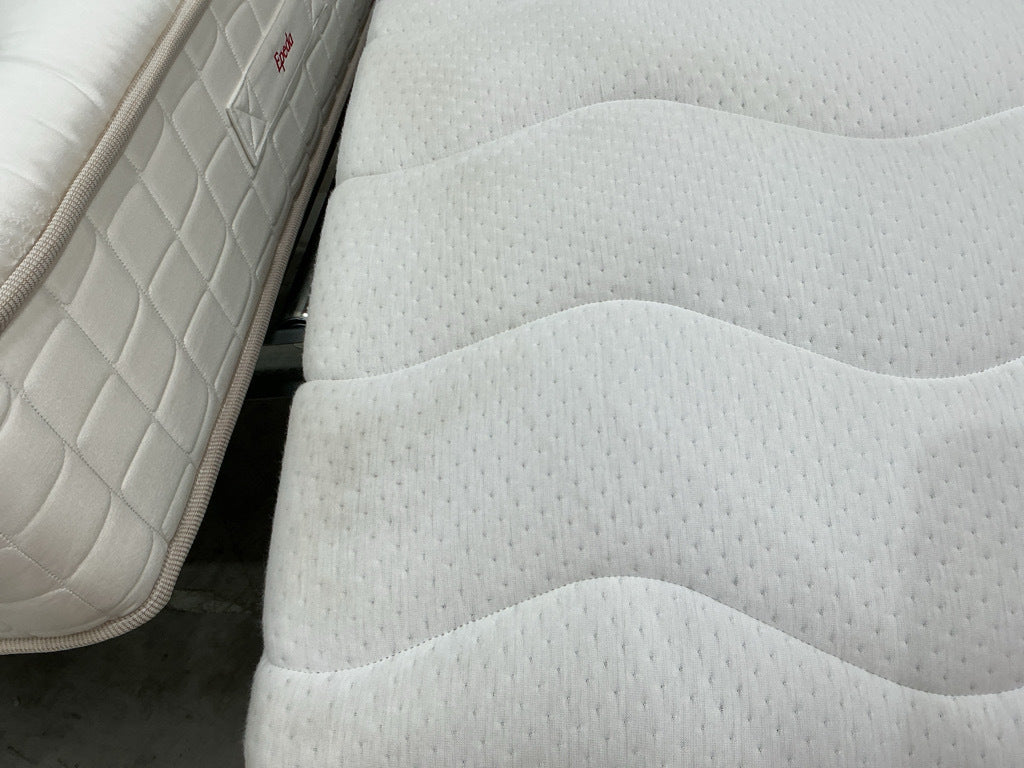 Matelas DUNLOPILLO Amarena latex, soutien ferme, accueil moelleux, 90x200cm