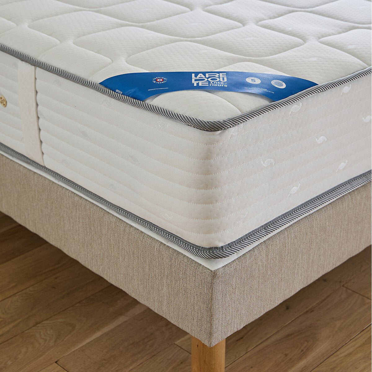 Matelas LA REDOUTE 588 ressorts ensachés, soutien ferme, accueil moelleux, 160x200cm