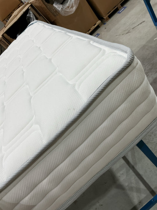 Matelas LA REDOUTE 580 ressorts ensachés, soutien ferme, accueil enveloppant, 140x190cm
