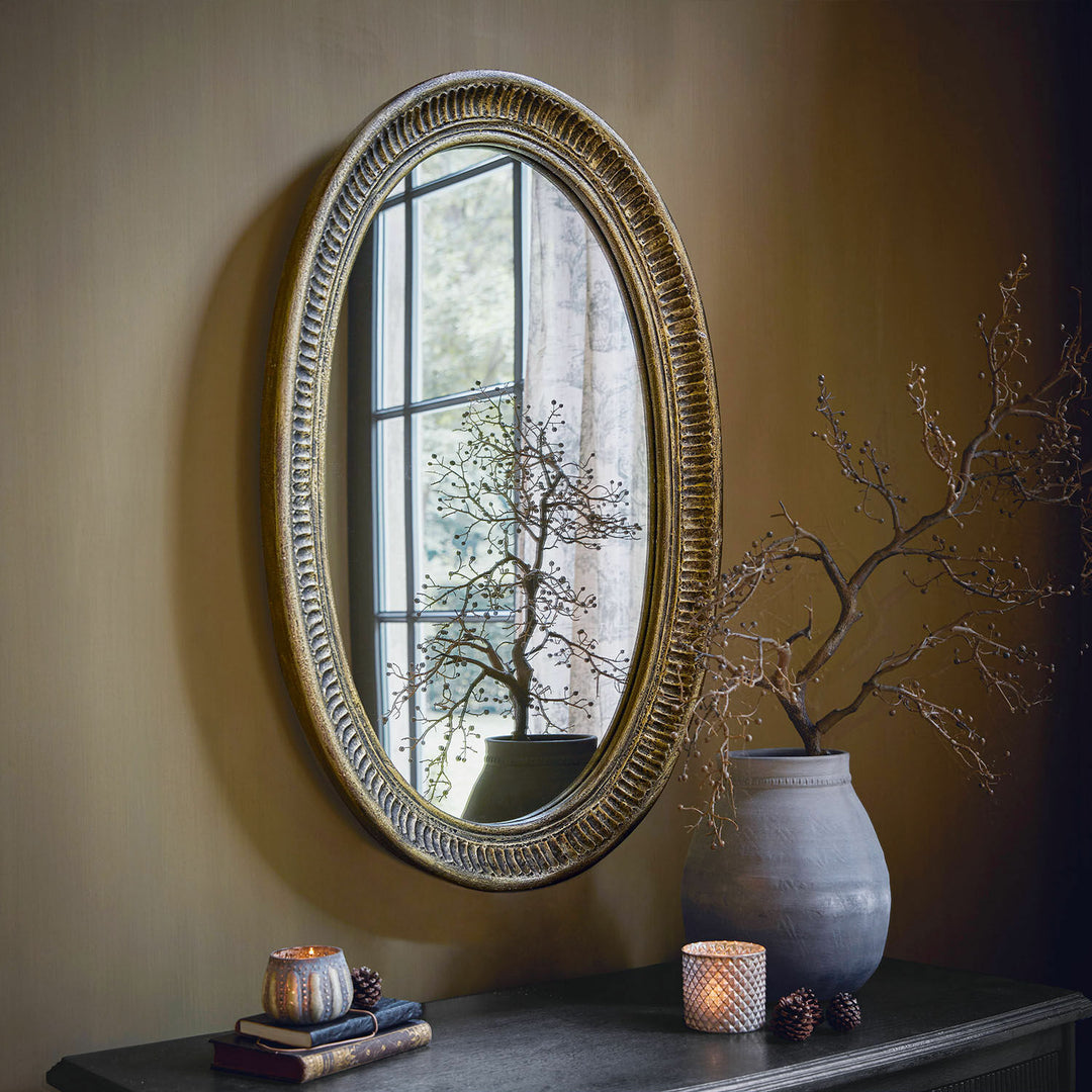 Miroir LOBERON Boissiére ovale en bois doré vieilli — photo produit