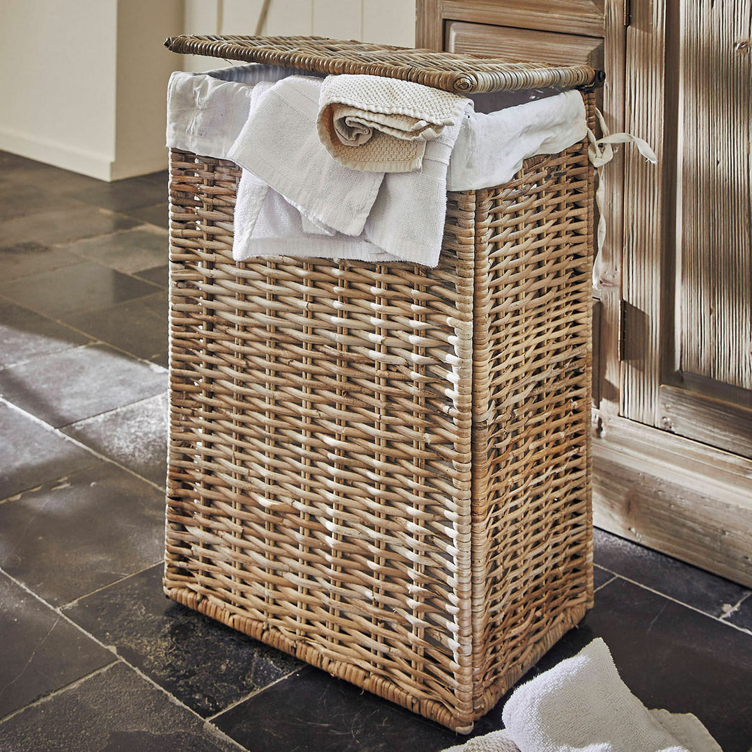 Panier à linge rotin LOBERON Marsac repliable en rotin et doublure coton — photo produit