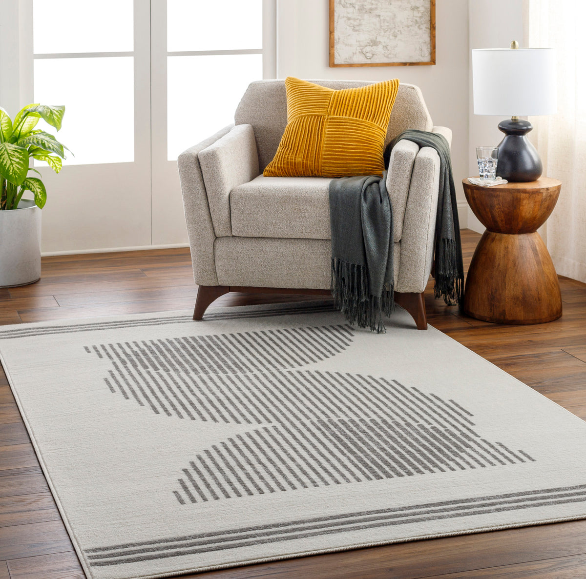 Tapis SURYA Kobe scandinave moderne, motif lignes verticales sinueuses, blanc cassé et gris