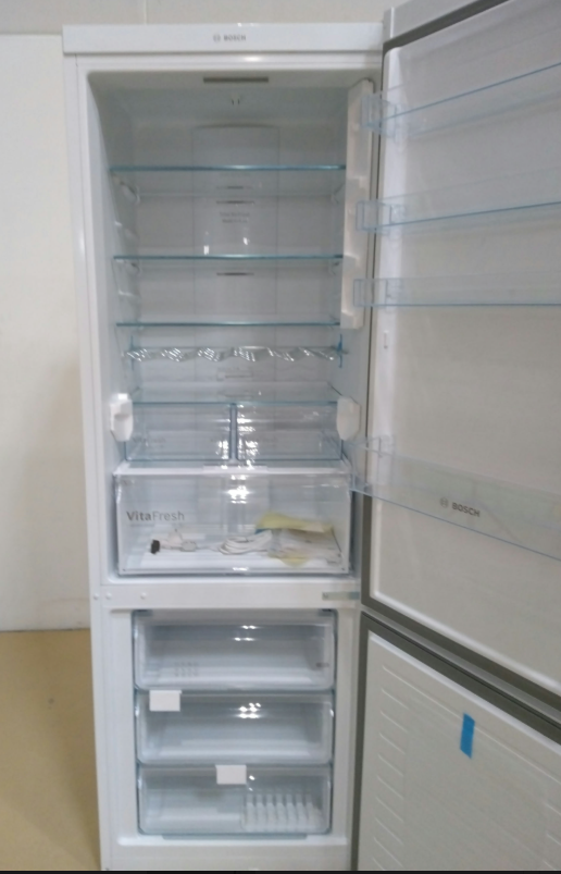 Réfrigérateur combiné BOSCH KGN49XWEA pose-libre 203 x 70 cm Blanc — photo produit