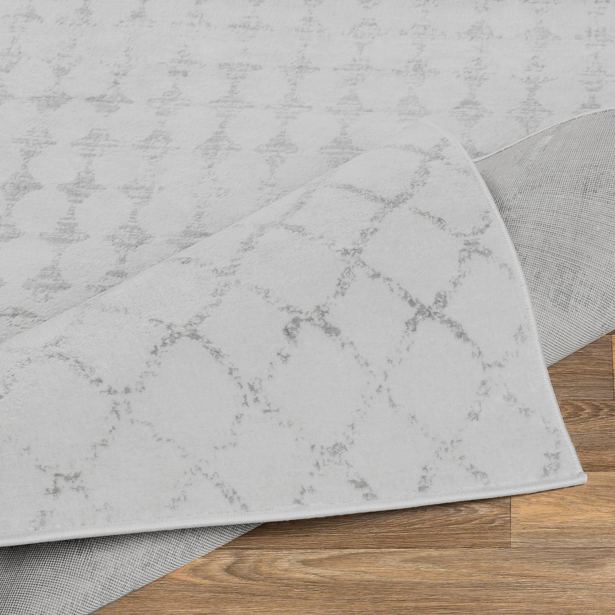 Tapis de couloir SURYA Lyon berbère, motifs géométriques gris sur fond blanc cassé, vue 4