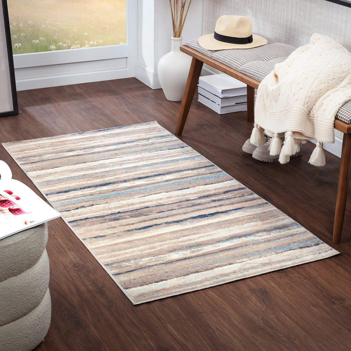 Tapis SURYA Dusel scandinave, motif rayures horizontales beige, crème et bleu, vue 2