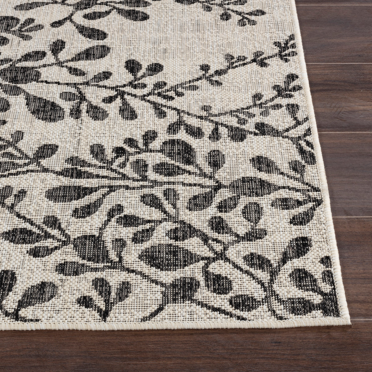 Tapis SURYA Hasselt extérieur, motif feuillage anthracite sur fond ivoire, vue 5
