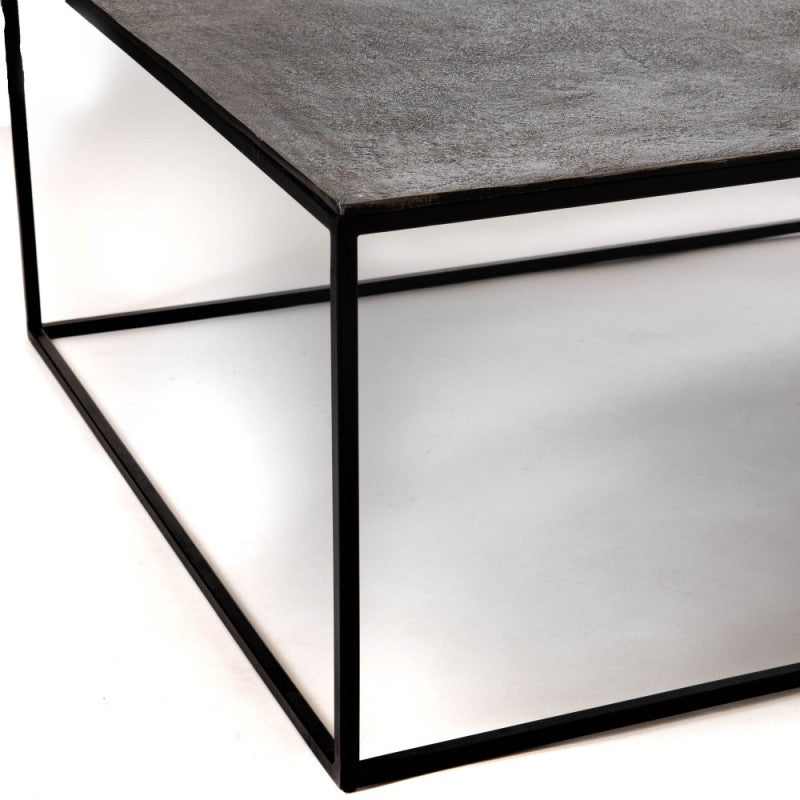 Table basse en aluminium noir