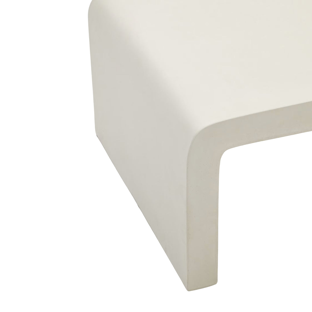 Table basse KAVE HOME Aiguablava en ciment blanc 135x65cm