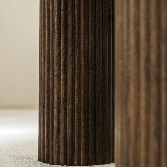 Table basse DRAWER Sula en marbre et bois massif ø80cm