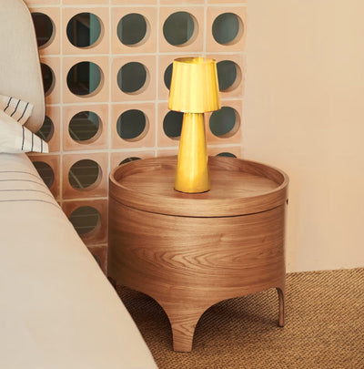 Table de chevet KAVE HOME Octavia en contreplaqué de frêne FSC Mix Credit Ø 55 cm