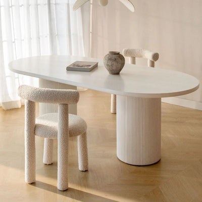 Table de salle à manger ovale SKLUM 220x100 cm en ciment Velia