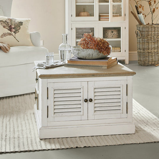 Table basse LOBERON Cloverport en bois massif blanc — photo produit
