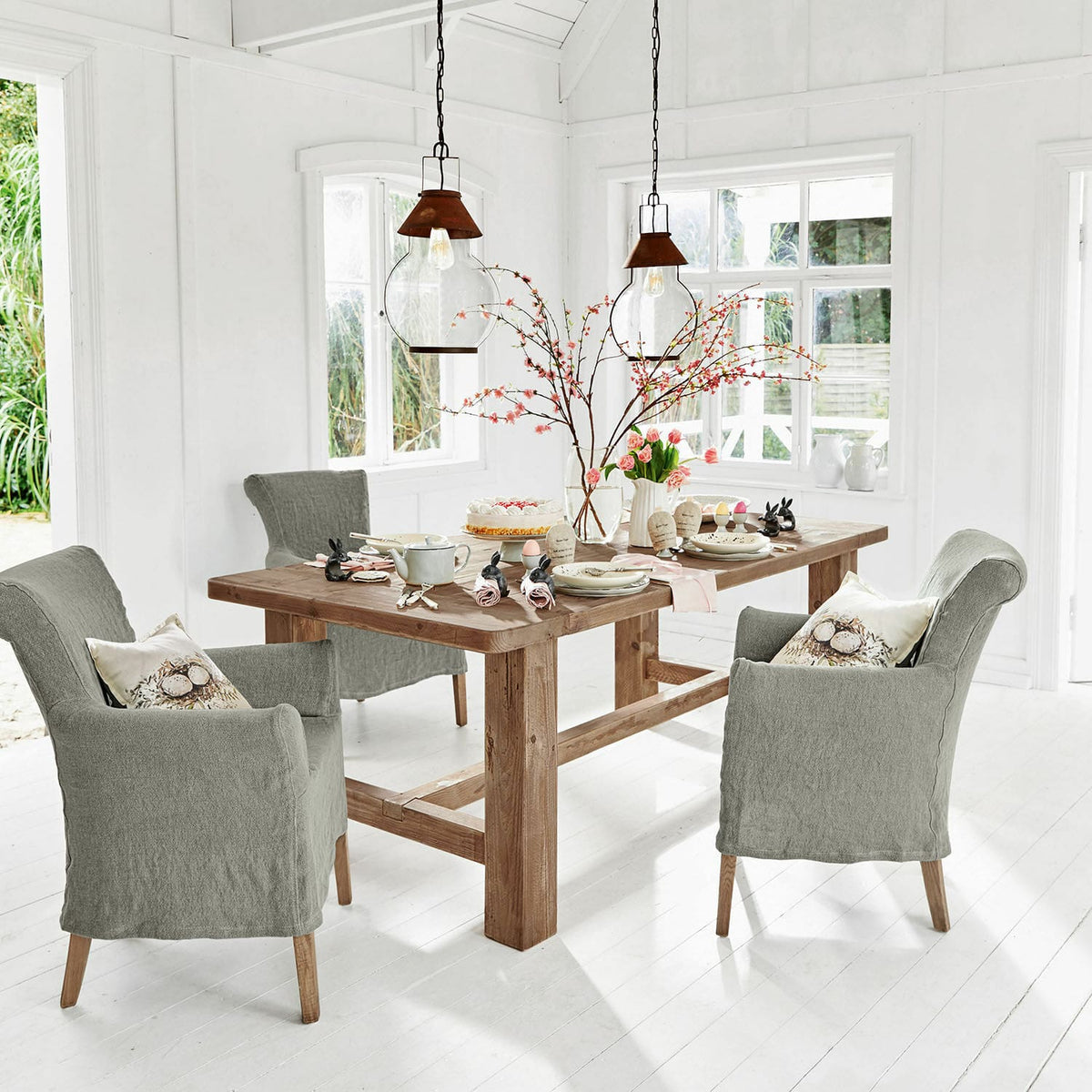 Table à manger LOBERON Oteley marron vieilli 240 cm — photo produit