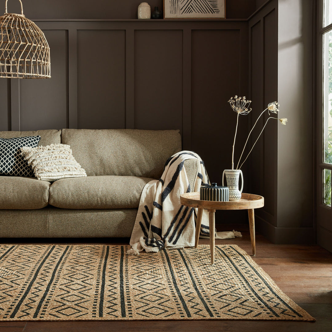 tapis de salon en jute avec motifs noir