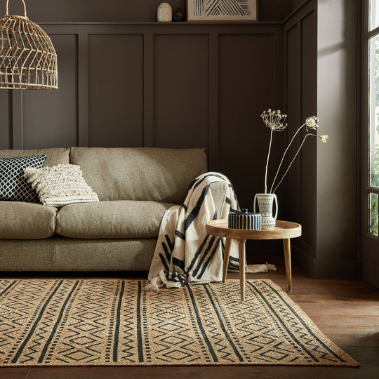 tapis de salon en jute avec motifs noir
