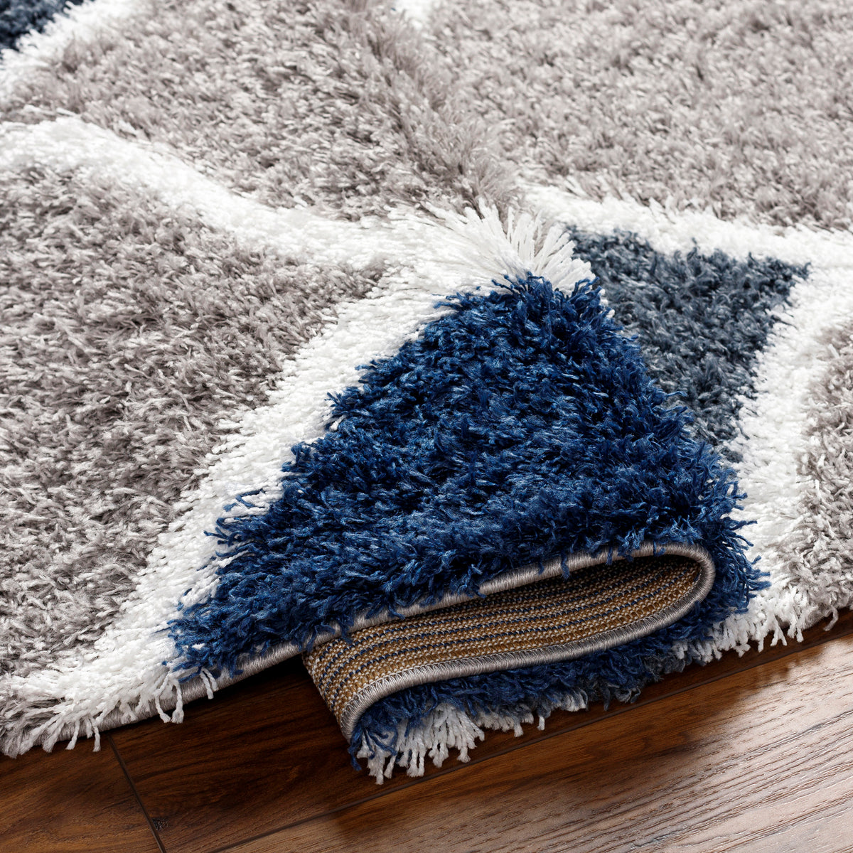 Tapis SURYA Smolensk shaggy, motif treillis de médaillons bleu marine, gris et blanc, vue 4