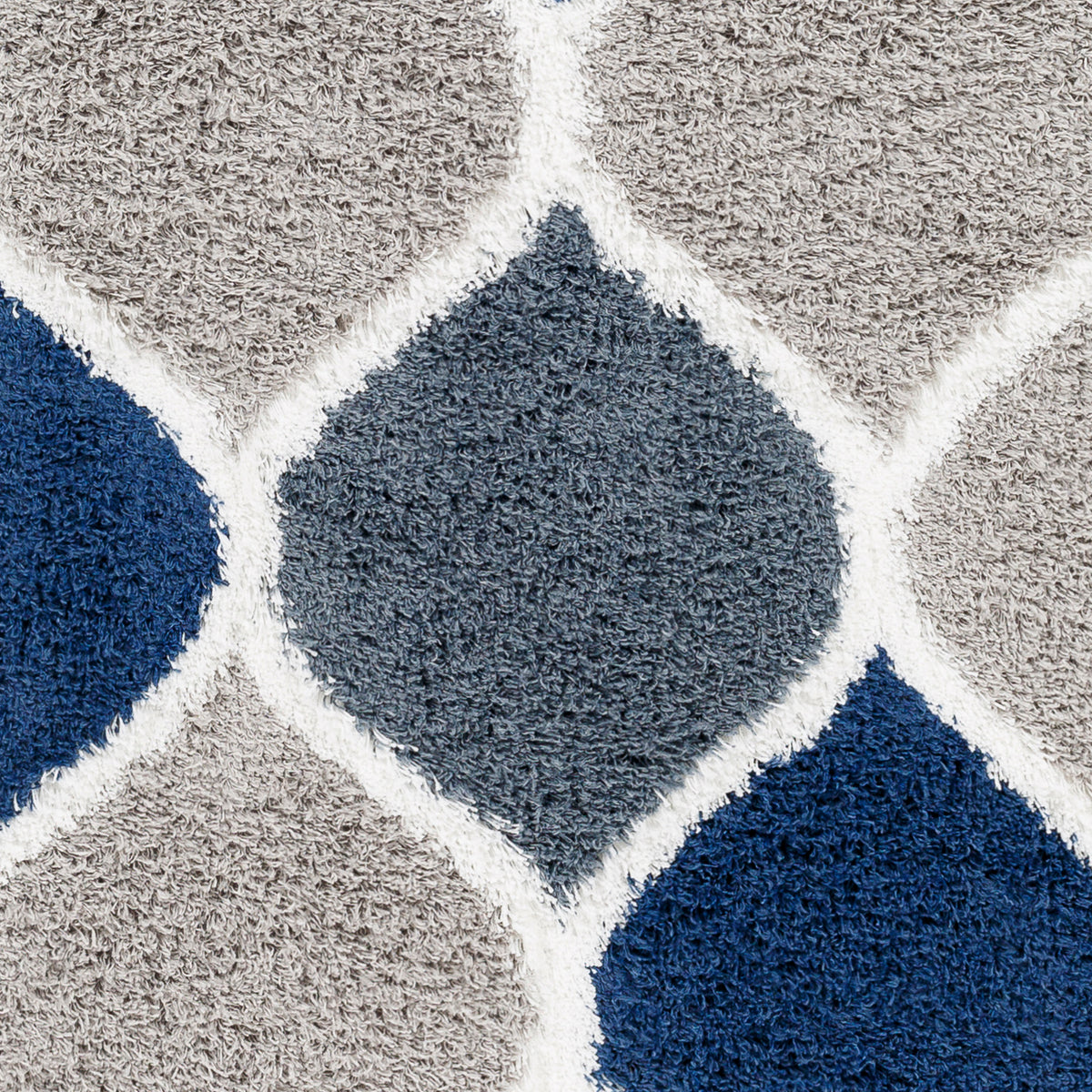 Tapis SURYA Smolensk shaggy, motif treillis de médaillons bleu marine, gris et blanc, vue 7