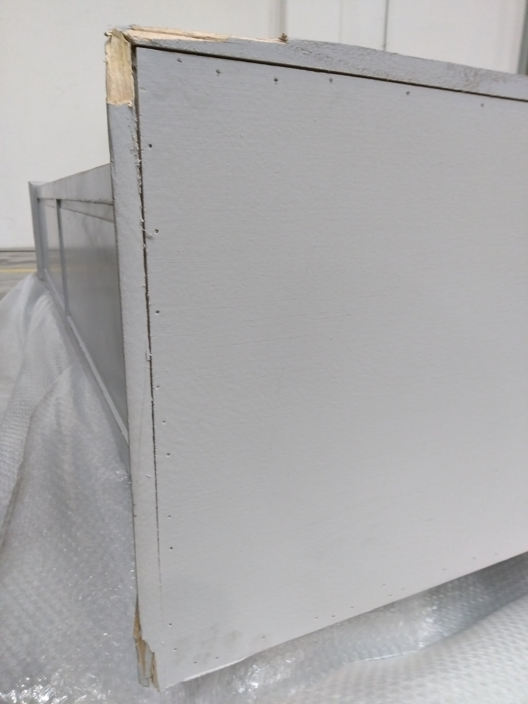 Vitrine Loberon Philippe bois gris — photo produit